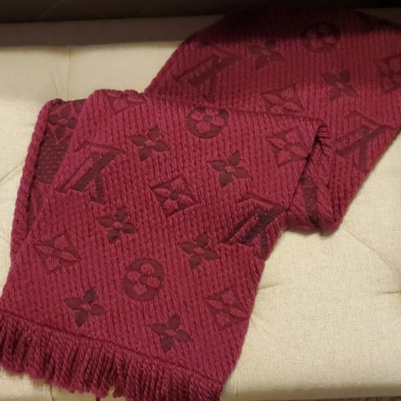 Louis Vuitton scarf